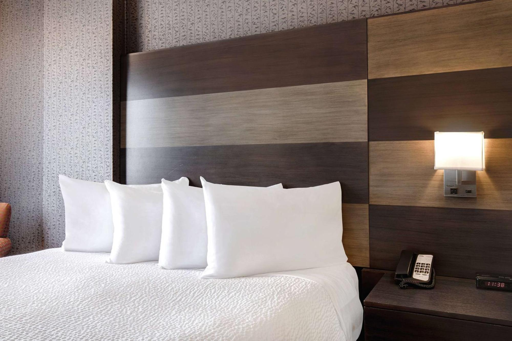 Hotel Days By Wyndham South 3*