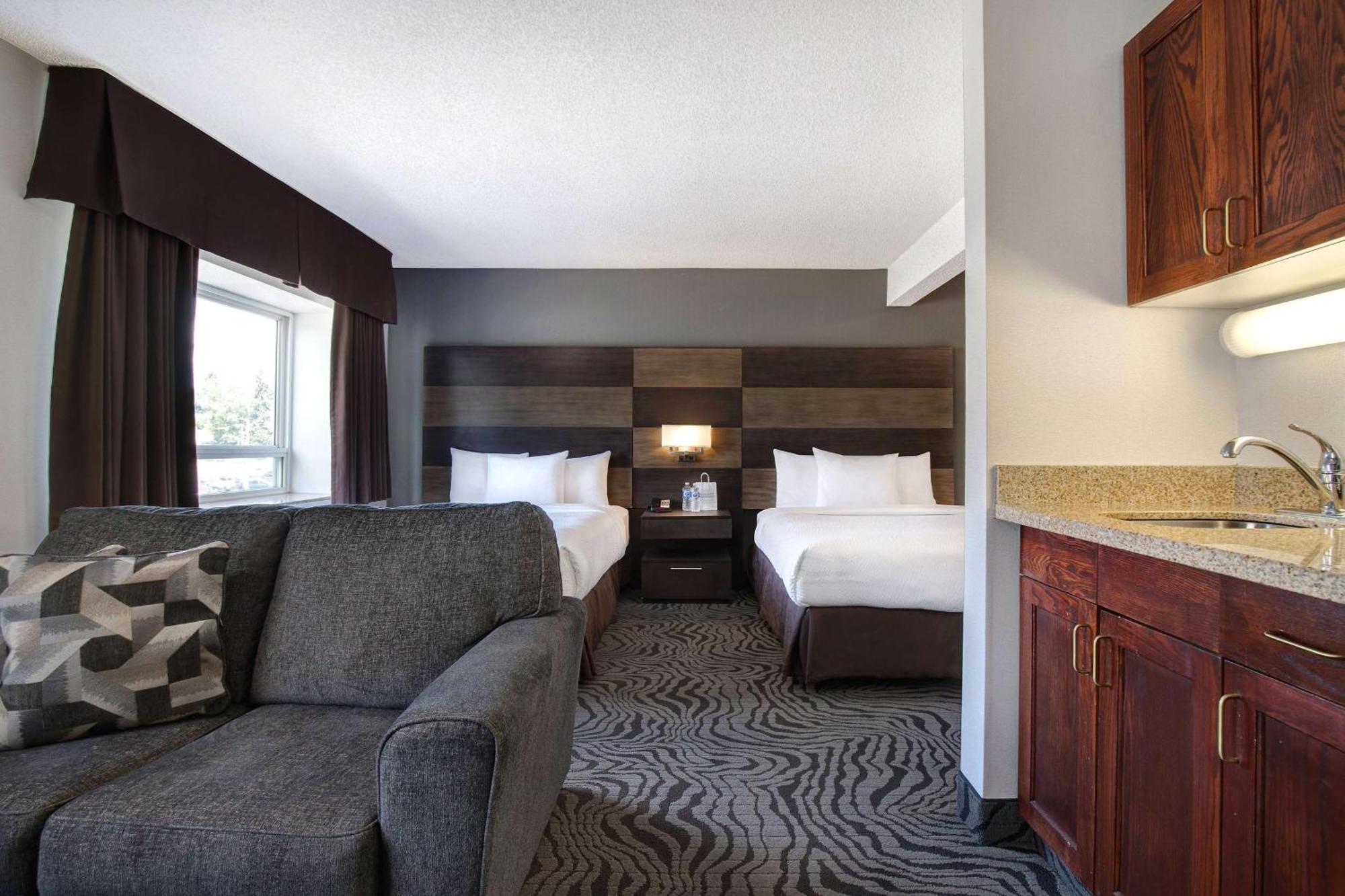 Days By Wyndham South Hotel 3*